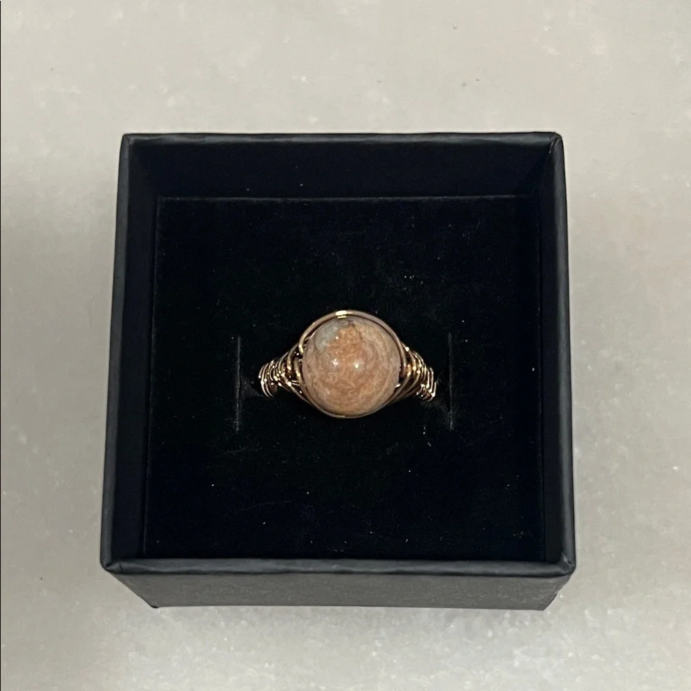 Elegant Gold and Brown Jasper Stone Ring
